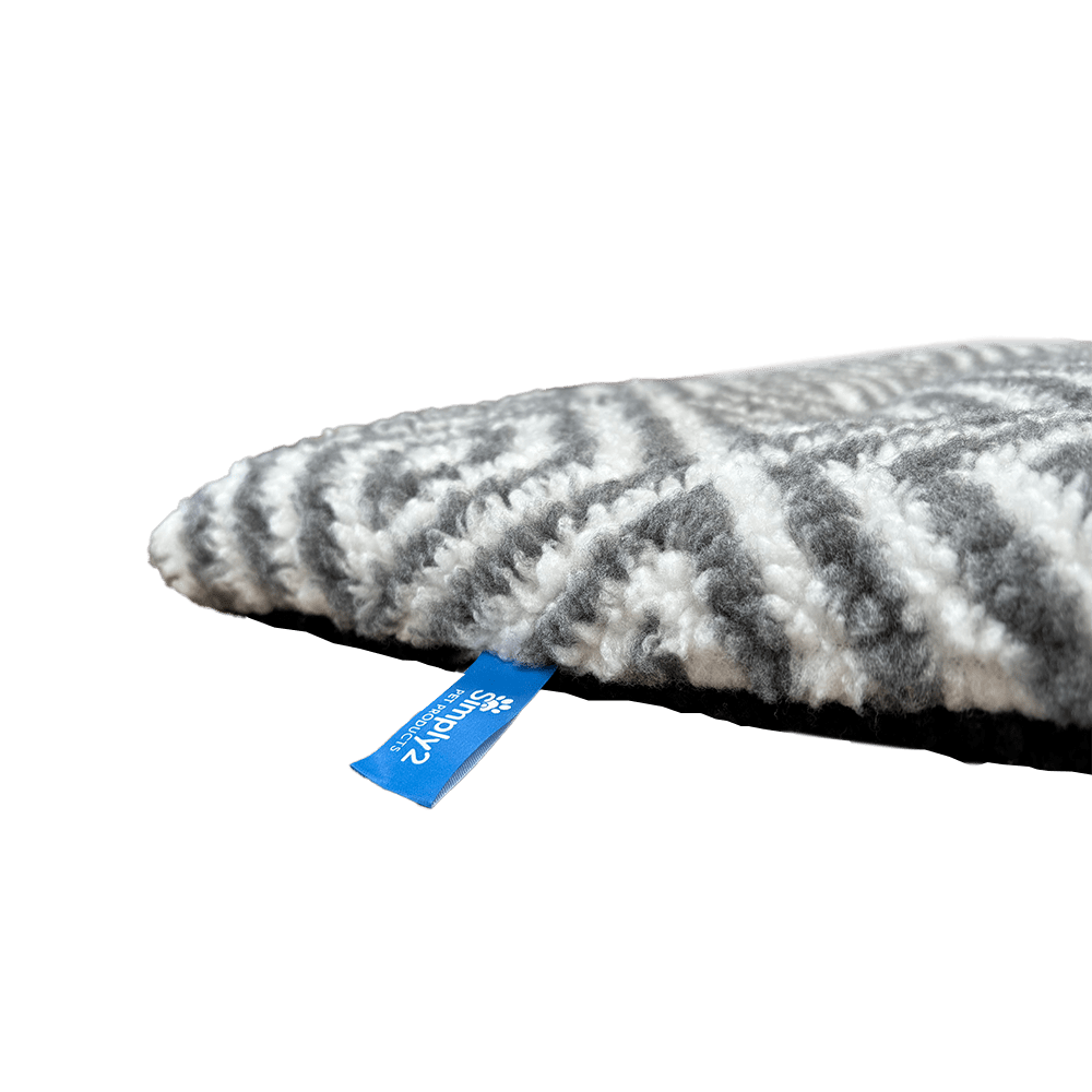 Snug'Em Ultra-Soft Pet Fleece Mat - Diamond